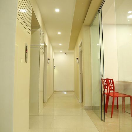 4U Business Hotel Ченнаи Экстерьер фото